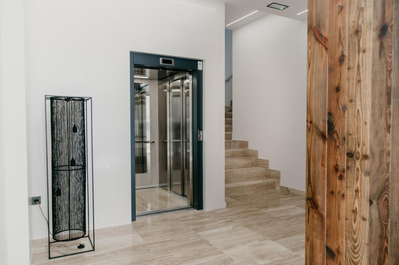 Suites Port Cambrils Bagian luar foto