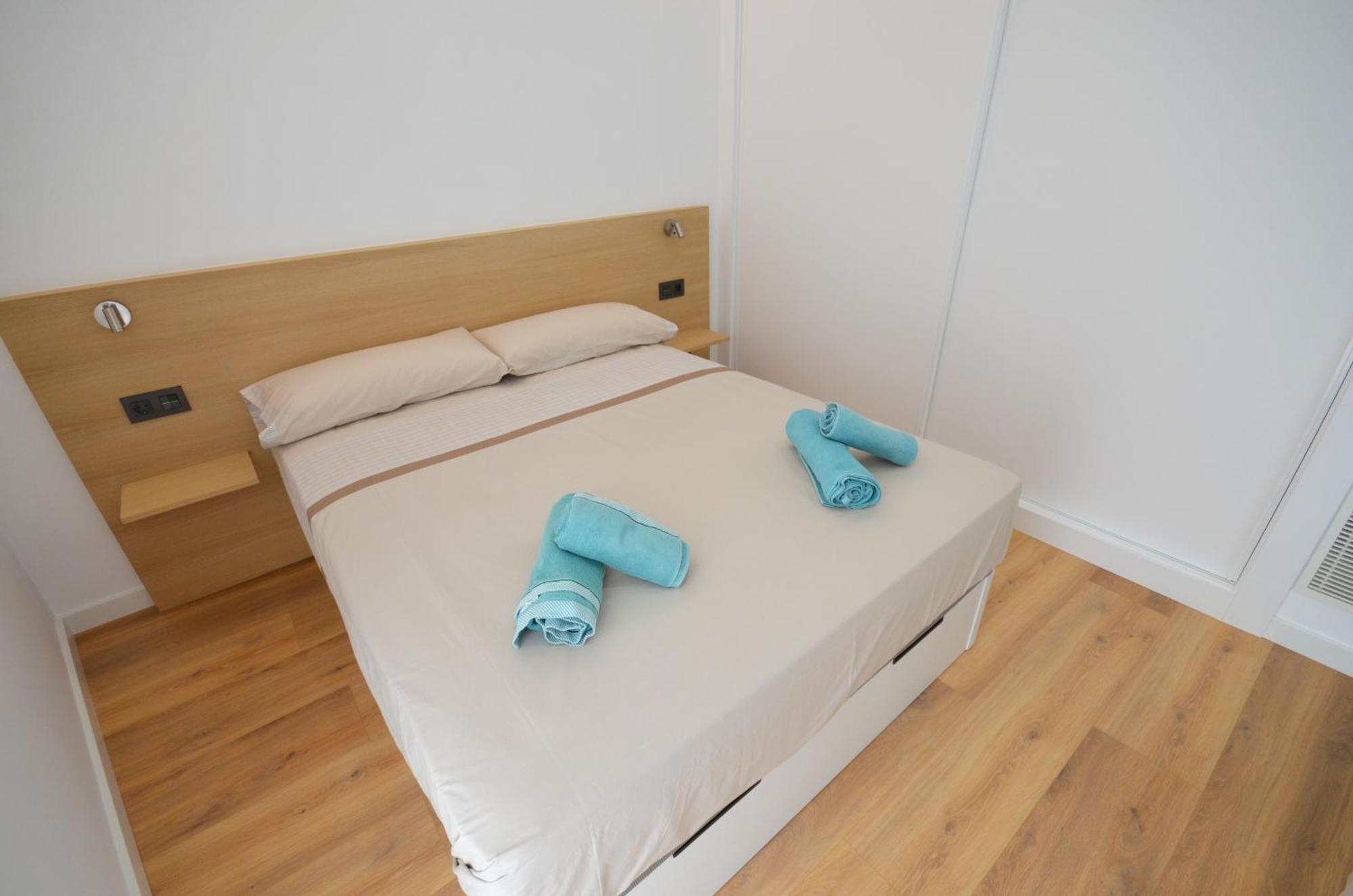 Suites Port Cambrils Bagian luar foto